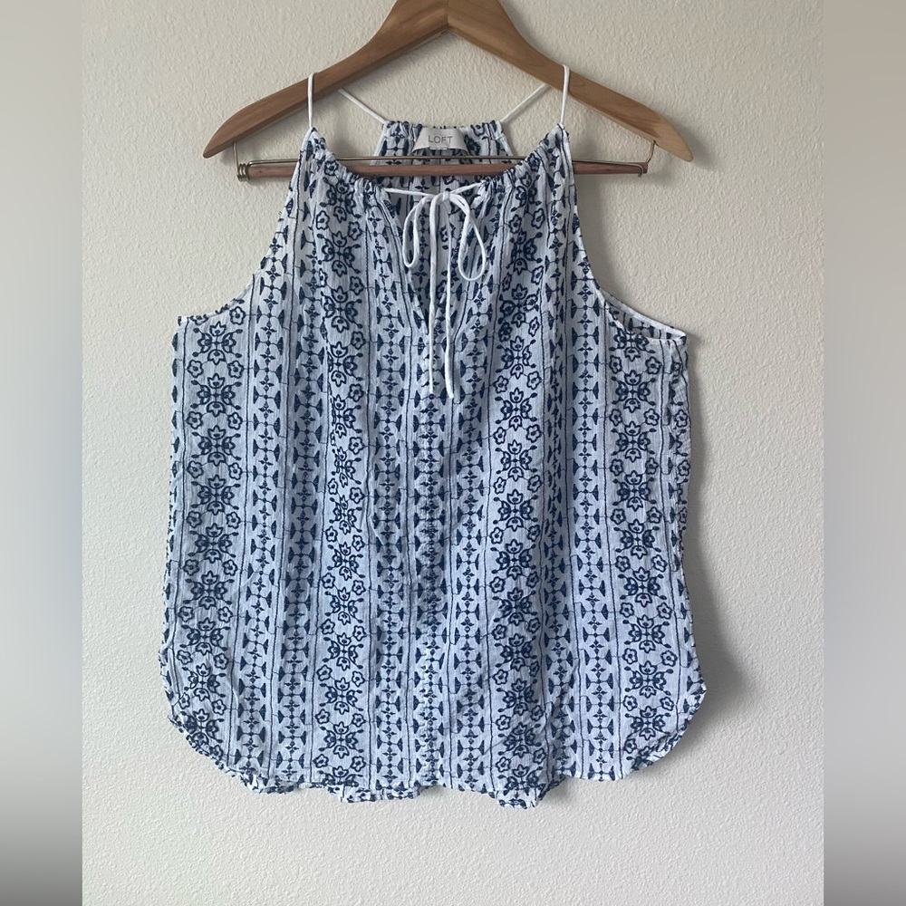 Loft Women’s White&Navy Embroidered Sleeveless Racerback Top Size Medium
